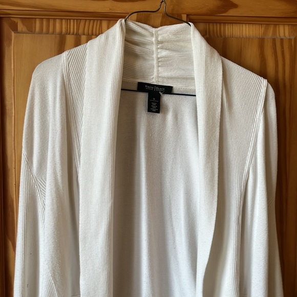 WHBM Open Sweater - Size Medium - Picture 3 of 11